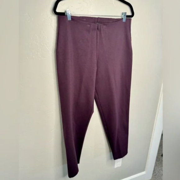 Eileen Fisher Tapered Stretch Crepe Ankle Pants Cassis Burgundy SIZE MEDIUM - Picture 3 of 14